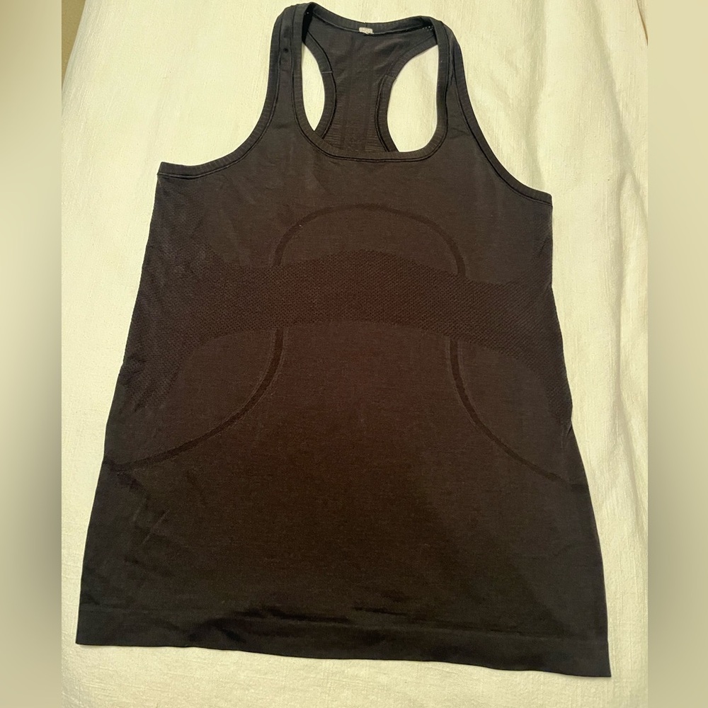 Lululemon singlet tank size 8 💪🏻